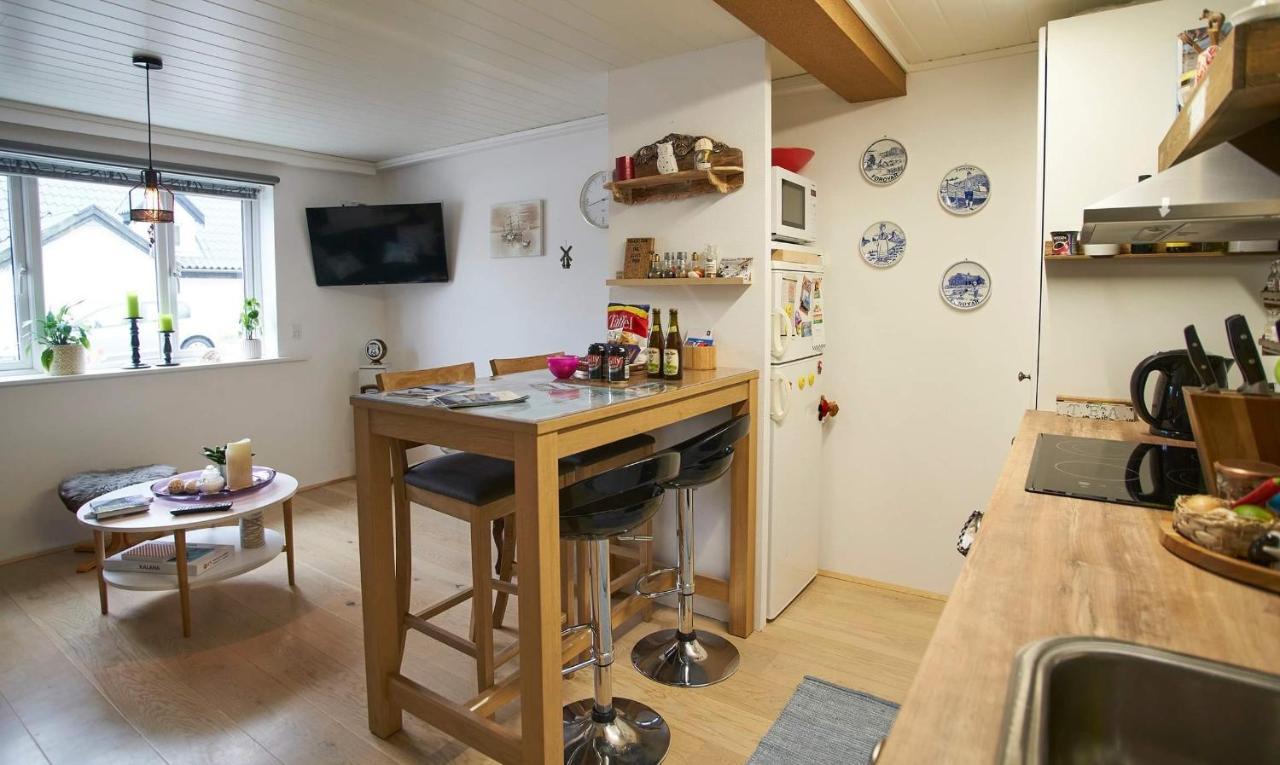 Romantic Klaksvik Apartment Exterior photo